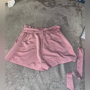 pink shorts